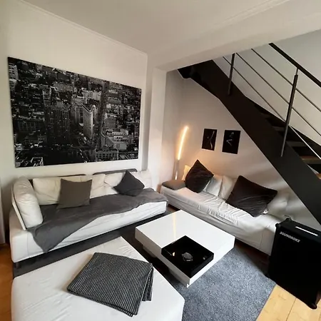 Traumloft Maisonette 아파트 뒤셀도르프
